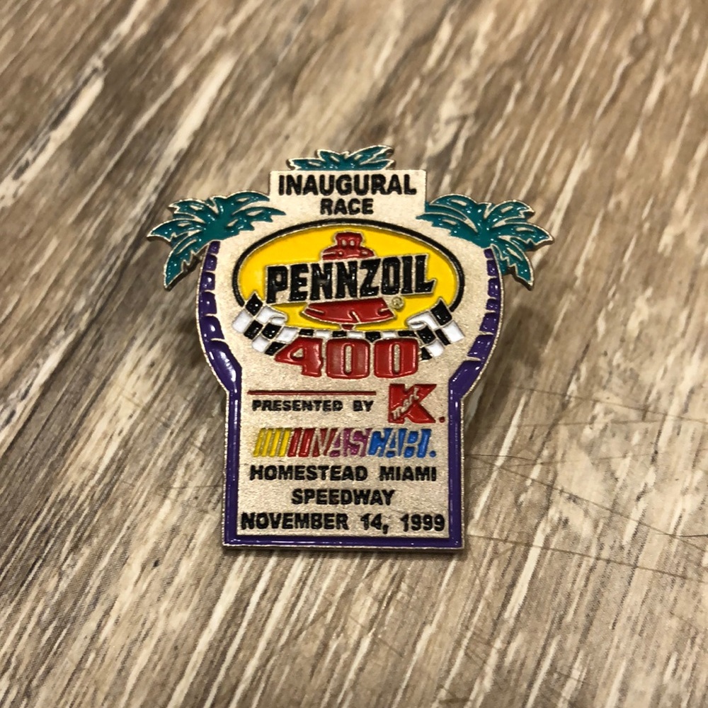 Vintage NASCAR Pennzoil Pin
